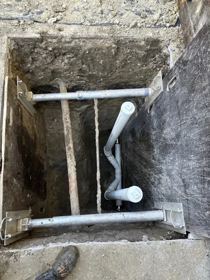 Experienced plumber completing Gas Line Repair work in North Bay Village